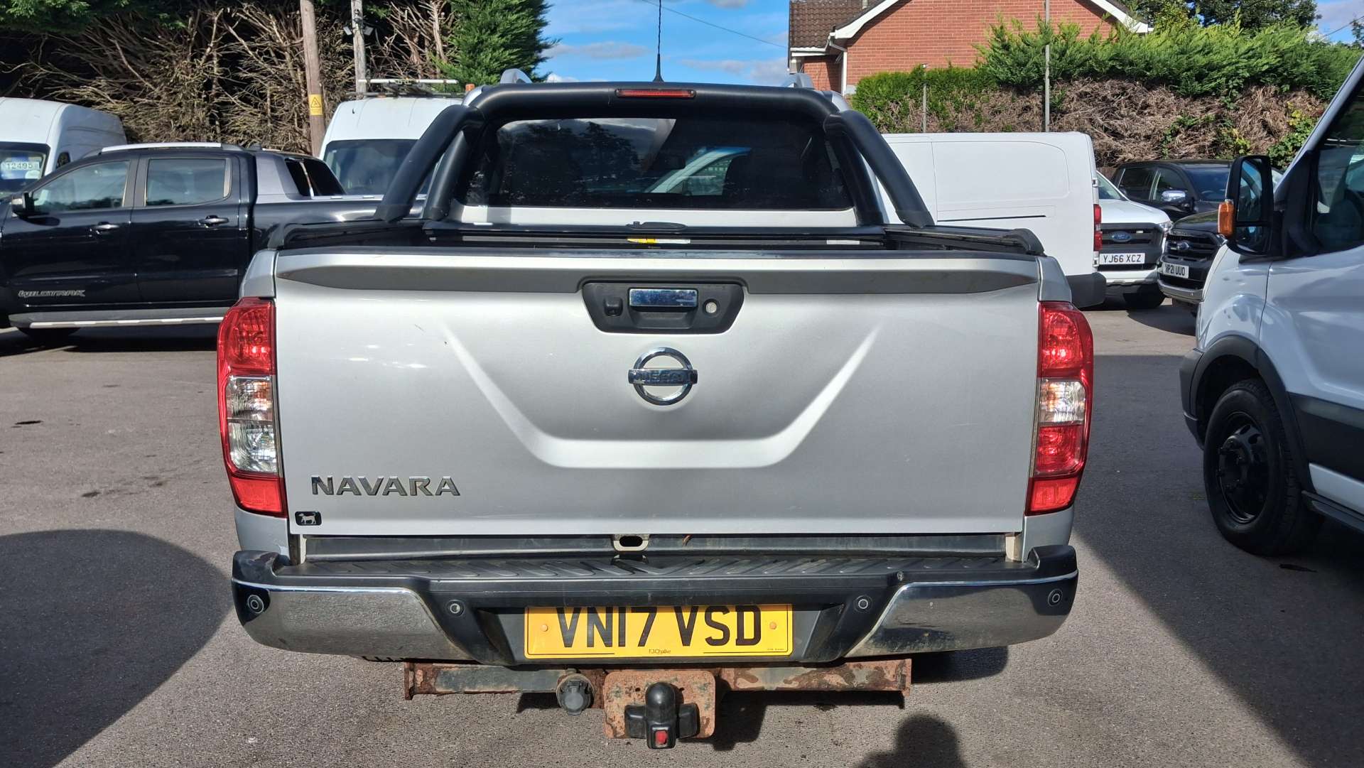 Nissan Navara 2.3 dCi Tekna Pickup Double Cab 4dr Diesel Manual 4WD Euro 6 (s/s) (190 ps) - Thumbnail 7