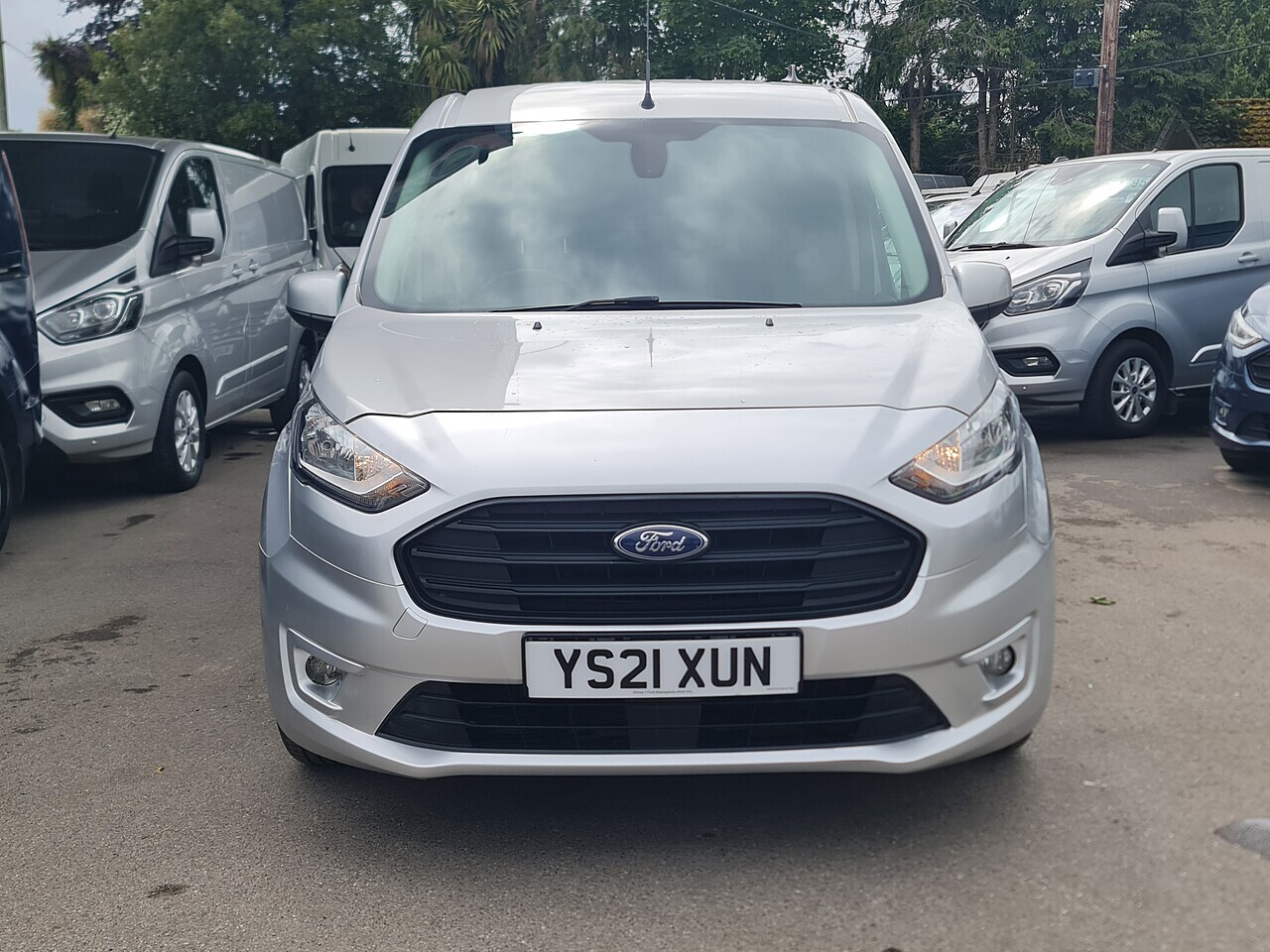 Ford Connect 200 Limited L1 - Thumbnail 2
