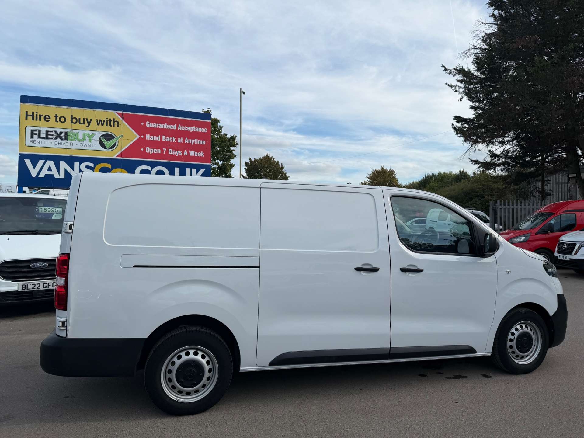 Vauxhall Vivaro 1.5 Turbo D 2900 Prime Panel Van 6dr Diesel Manual L2 H1 Euro 6 (s/s) (100 ps) thumbnail 7