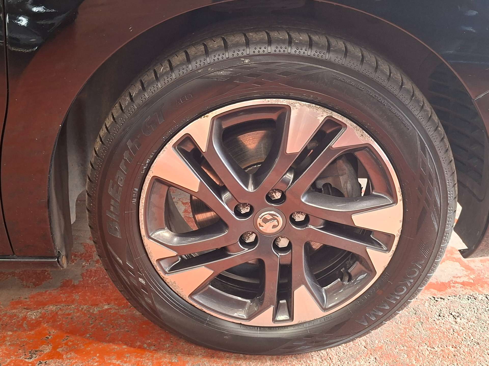 Vauxhall Vivaro Life Electric 50kWh Ultimate MPV 5dr Electric Auto LWB (8 Seat, 11kW Charger) (136 ps) thumbnail 8
