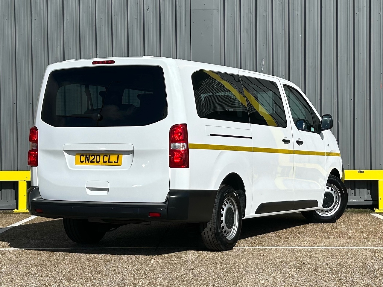 Vauxhall Vivaro Life MPV - Thumbnail 7