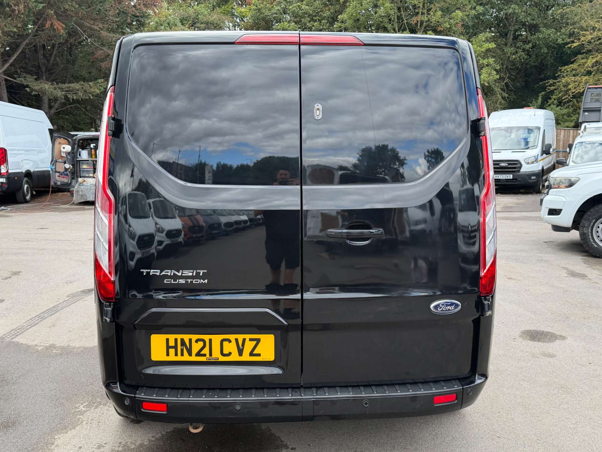 Ford Transit Custom 2.0 280 EcoBlue Limited Panel Van 5dr Diesel Manual L1 H1 Euro 6 (s/s) (130 ps) thumbnail 7