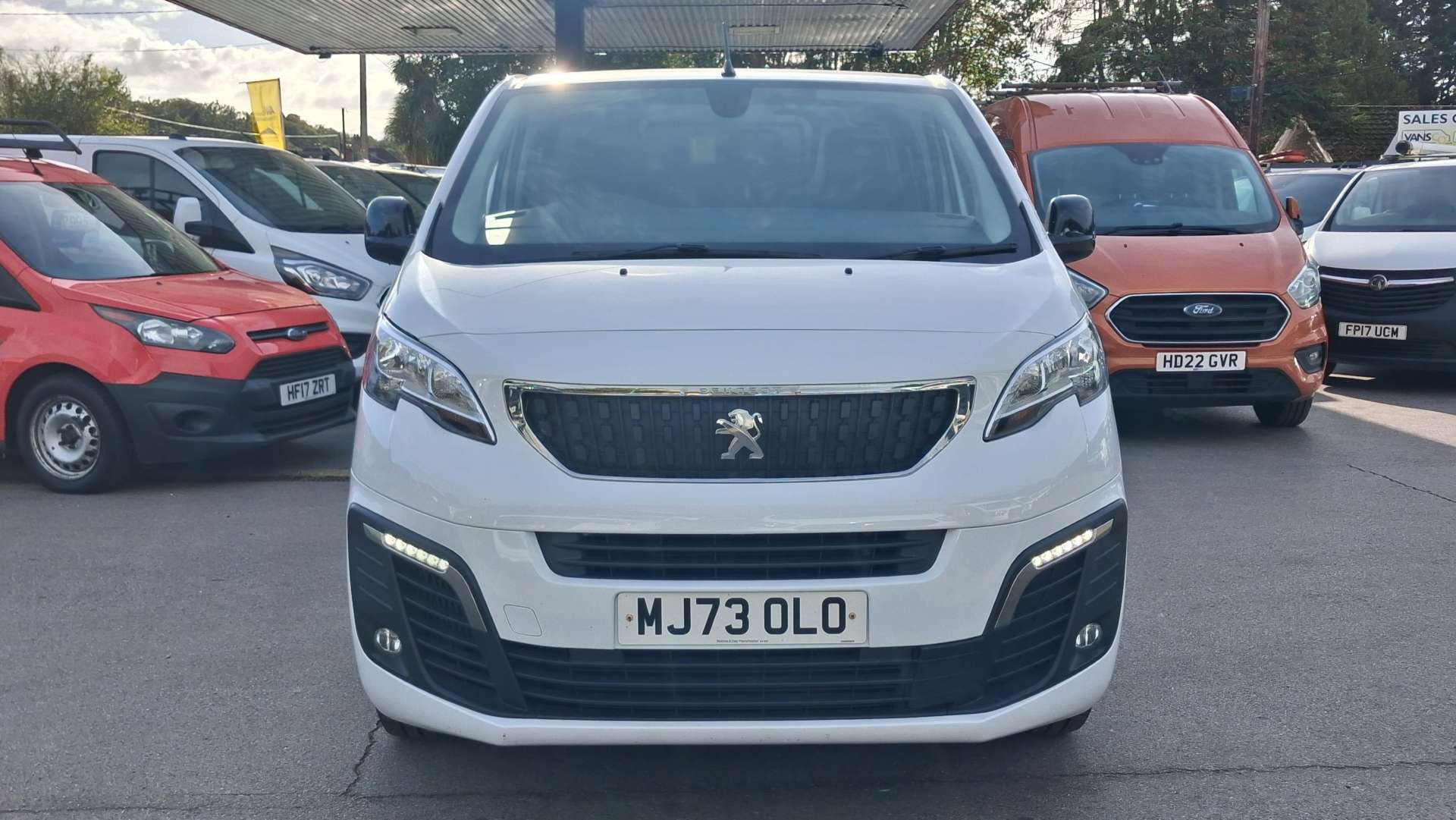 Peugeot Expert 1.5 BlueHDi 1000 Asphalt Premium + Long Panel Van 6dr Diesel Manual LWB Euro 6 (s/s) (100 bhp) thumbnail 4