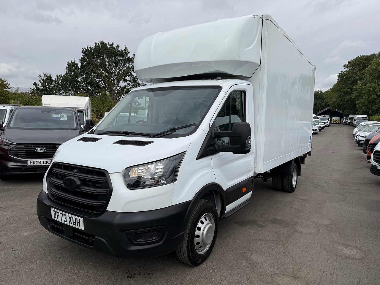 Ford Transit 2.0 350 L4 Luton - Thumbnail 3