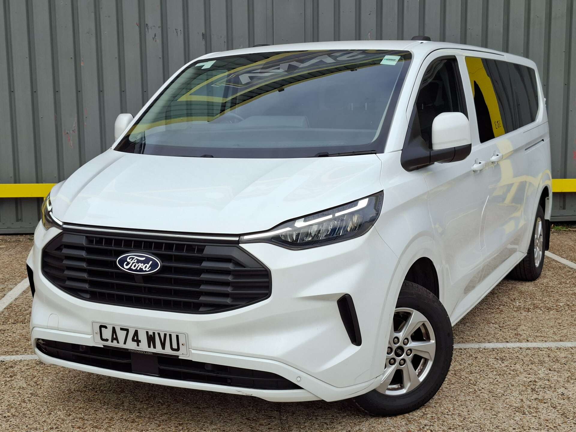 Ford Transit Custom 2.0 320 EcoBlue Limited Kombi Double Cab 5dr Diesel Manual L2 H1 Euro 6 (s/s) (136 ps) thumbnail 5