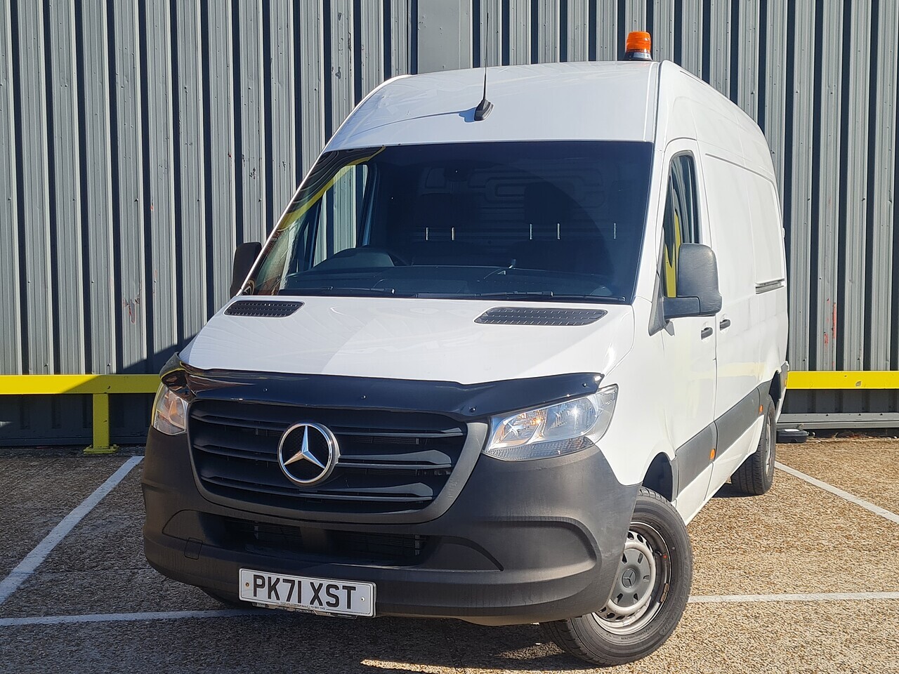 Mercedes Sprinter 317 CDI L2 AUTO - Image 1