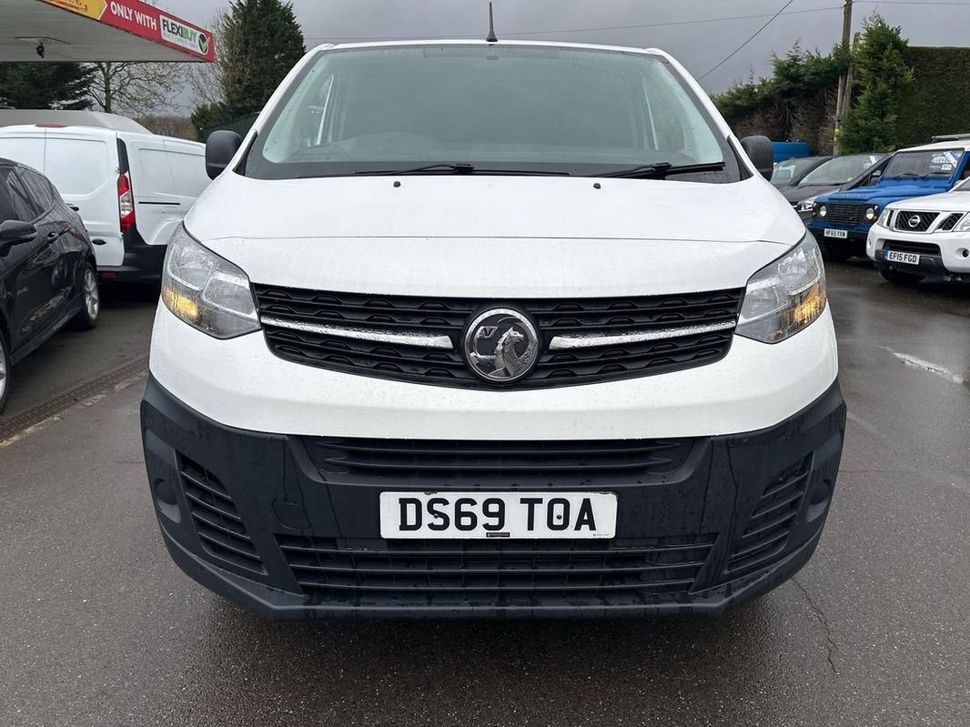 Vauxhall Vivaro Turbo Edition LWB thumbnail 7