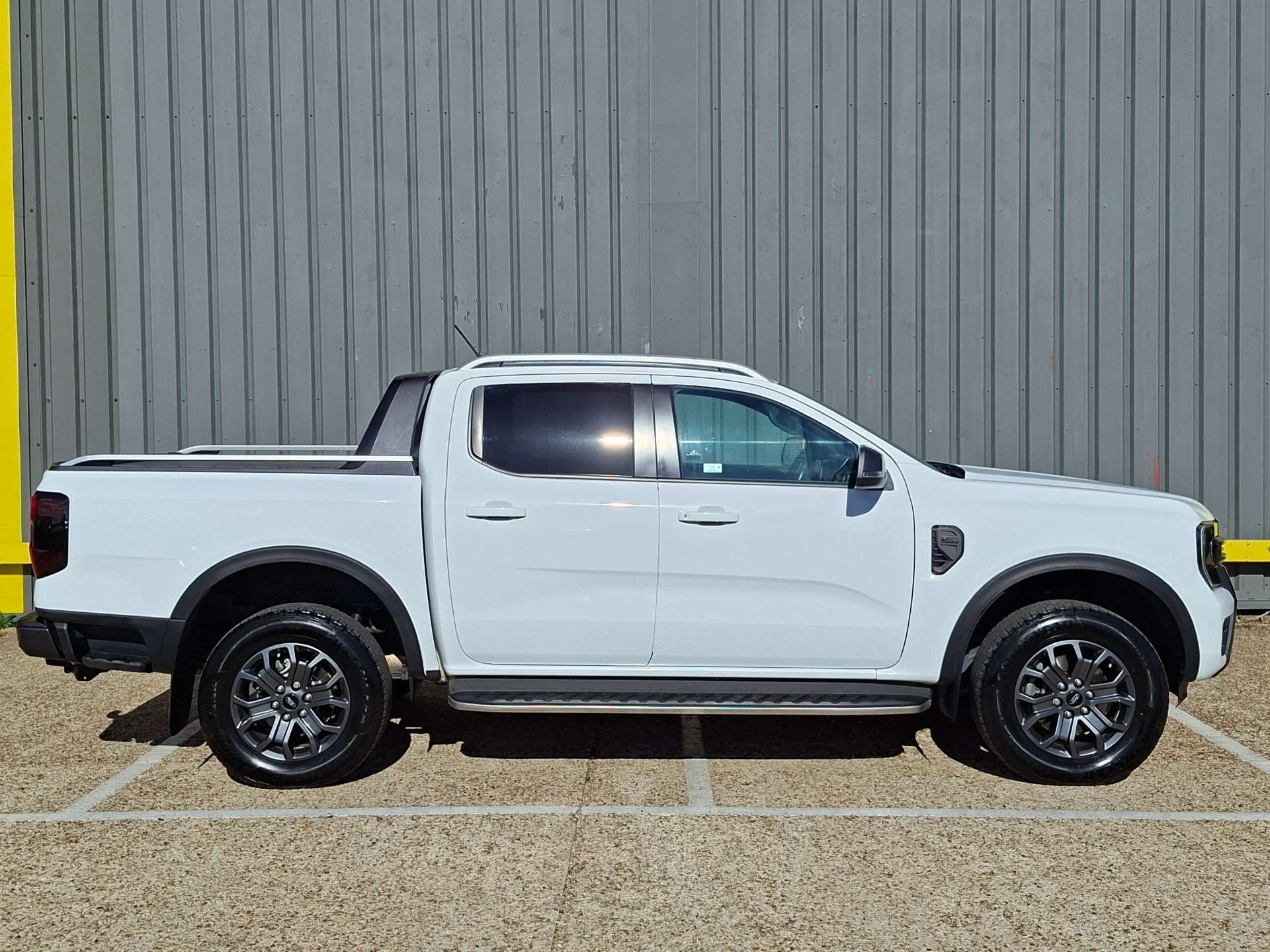 Ford Ranger 2.0 TD EcoBlue Wildtrak Pickup Double Cab 4dr Diesel Auto 4WD Euro 6 (s/s) (205 ps) thumbnail 8