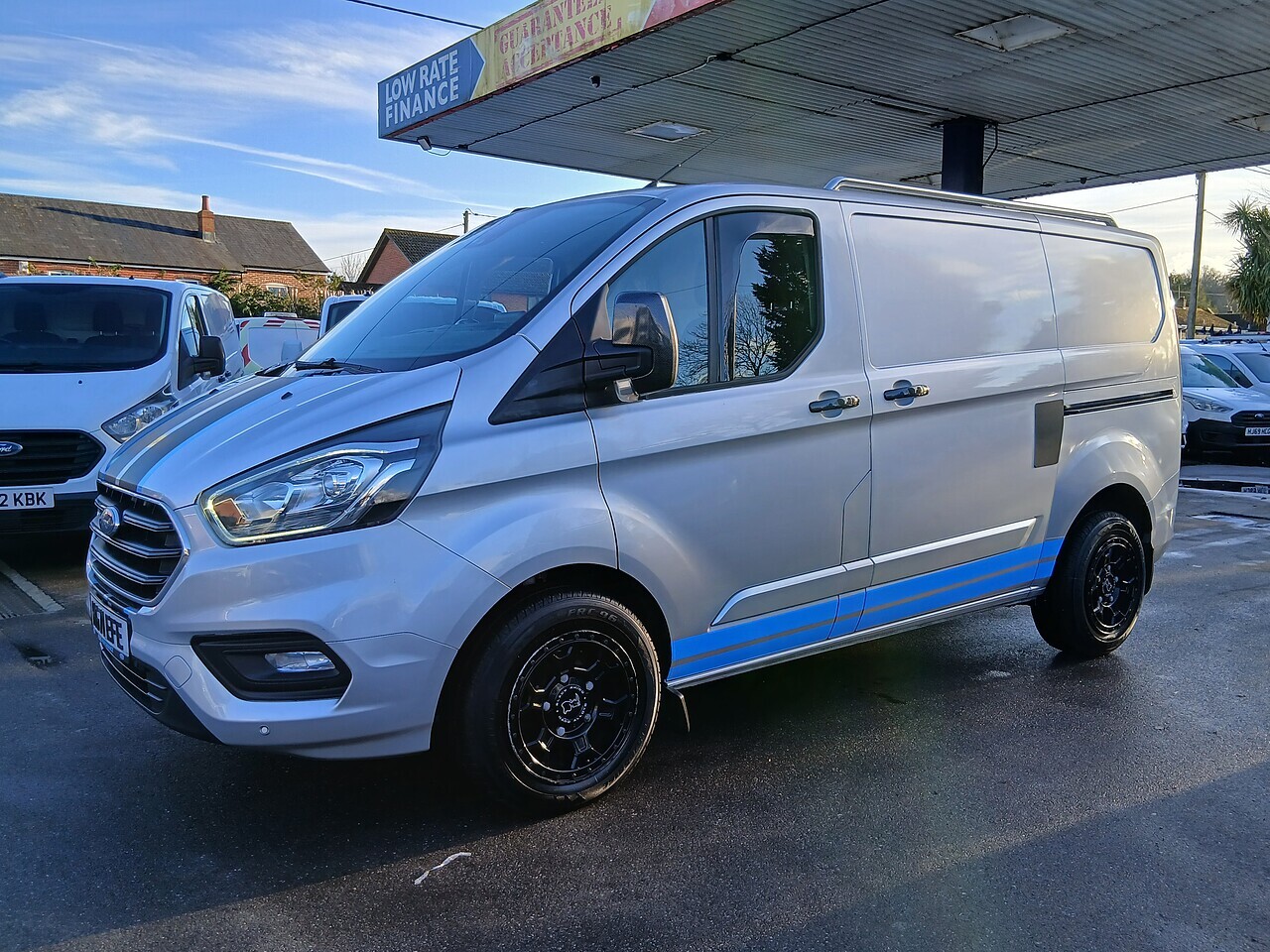Ford Custom 300 EcoBlue Limited - Thumbnail 3