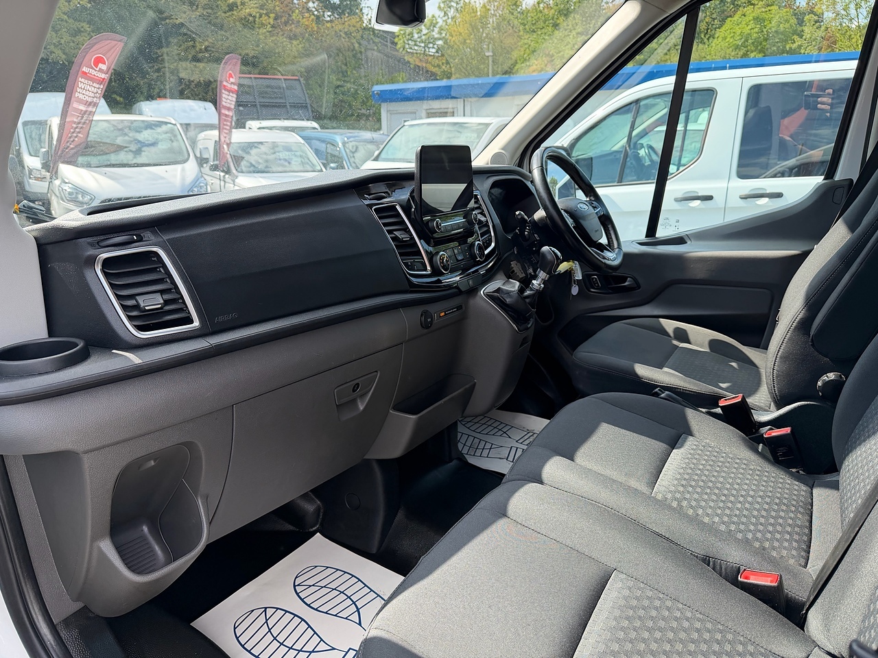 Ford Transit 350 MHEV Limited - Thumbnail 10