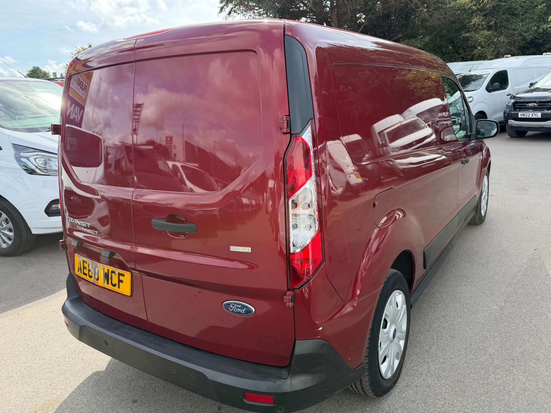 Ford Transit Connect 1.0 210 EcoBoost Trend Panel Van 5dr Petrol Manual L2 Euro 6 (s/s) (100 ps) thumbnail 7