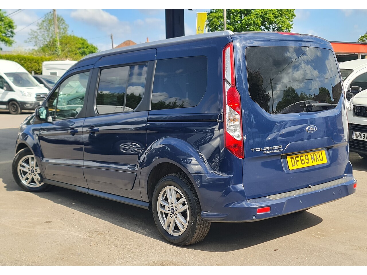 Ford ConnectTitanium MPV AUTO - Thumbnail 7