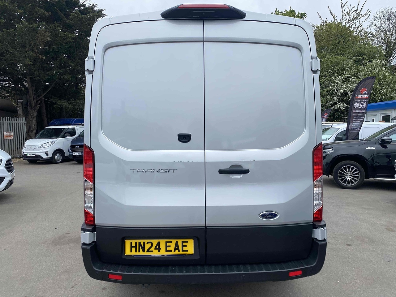 Ford Transit 350 EcoBlue Limited - Thumbnail 6