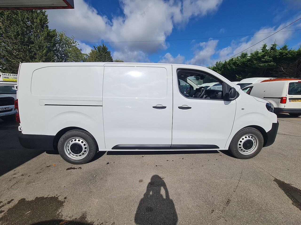Peugeot e-Expert PRO LWB - Thumbnail 9