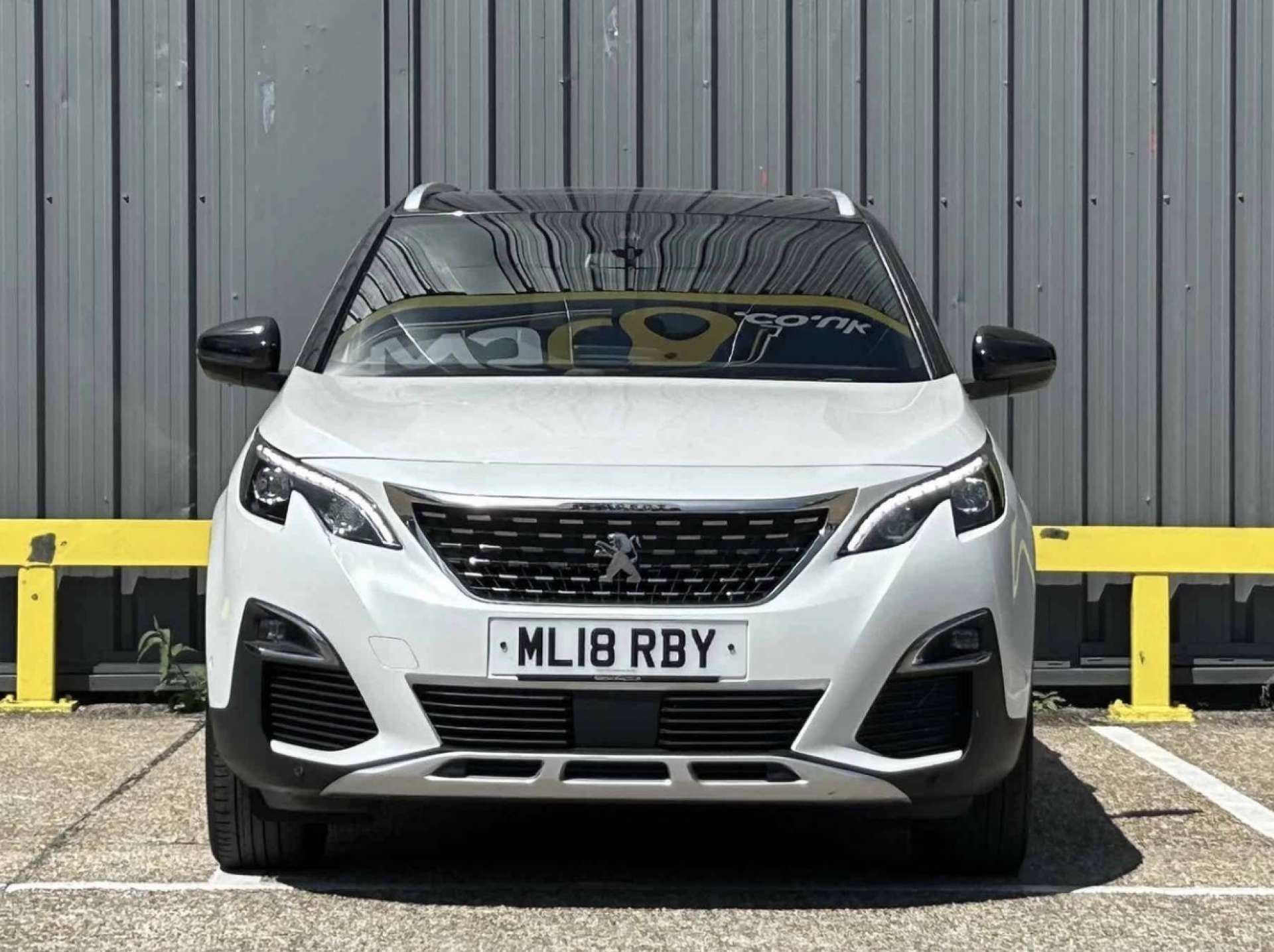 Peugeot 5008 PureTech GT Line SUV 1.2 Manual Petrol thumbnail 2