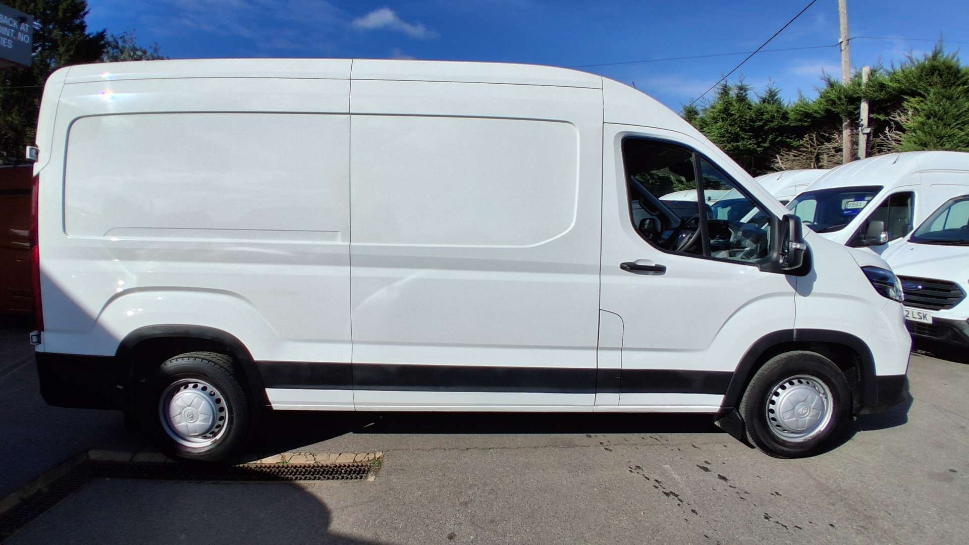 MAXUS Deliver 9 2.0 D20 Panel Van 5dr Diesel Manual FWD L3 H2 Euro 6 (s/s) (163 ps) - Thumbnail 10