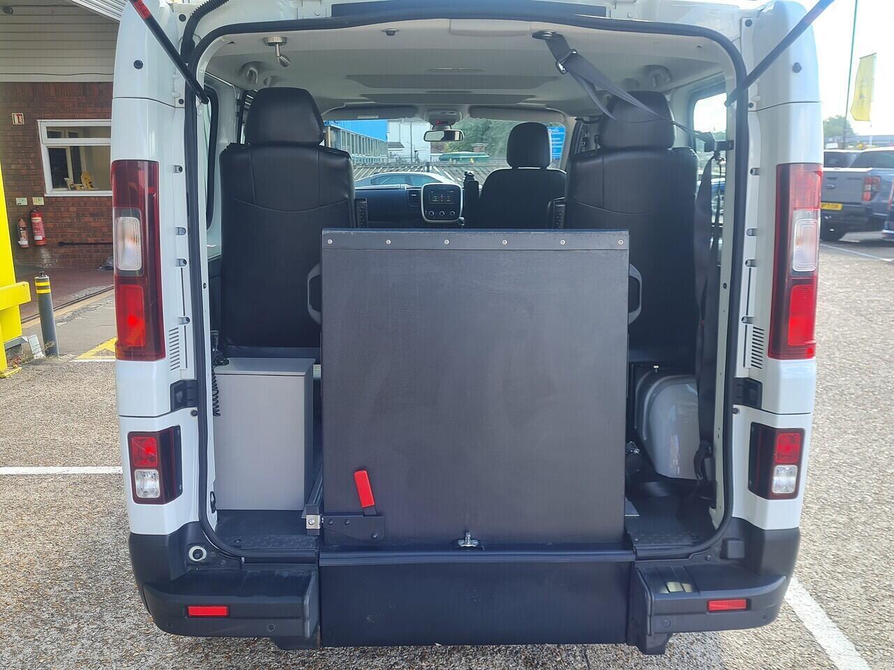 Renault Trafic - Wheel Chair Ramp - Thumbnail 4
