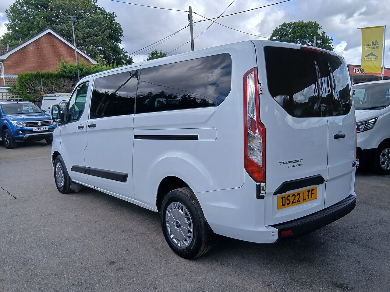Ford Custom 300 CREW VAN Trend - Thumbnail 7