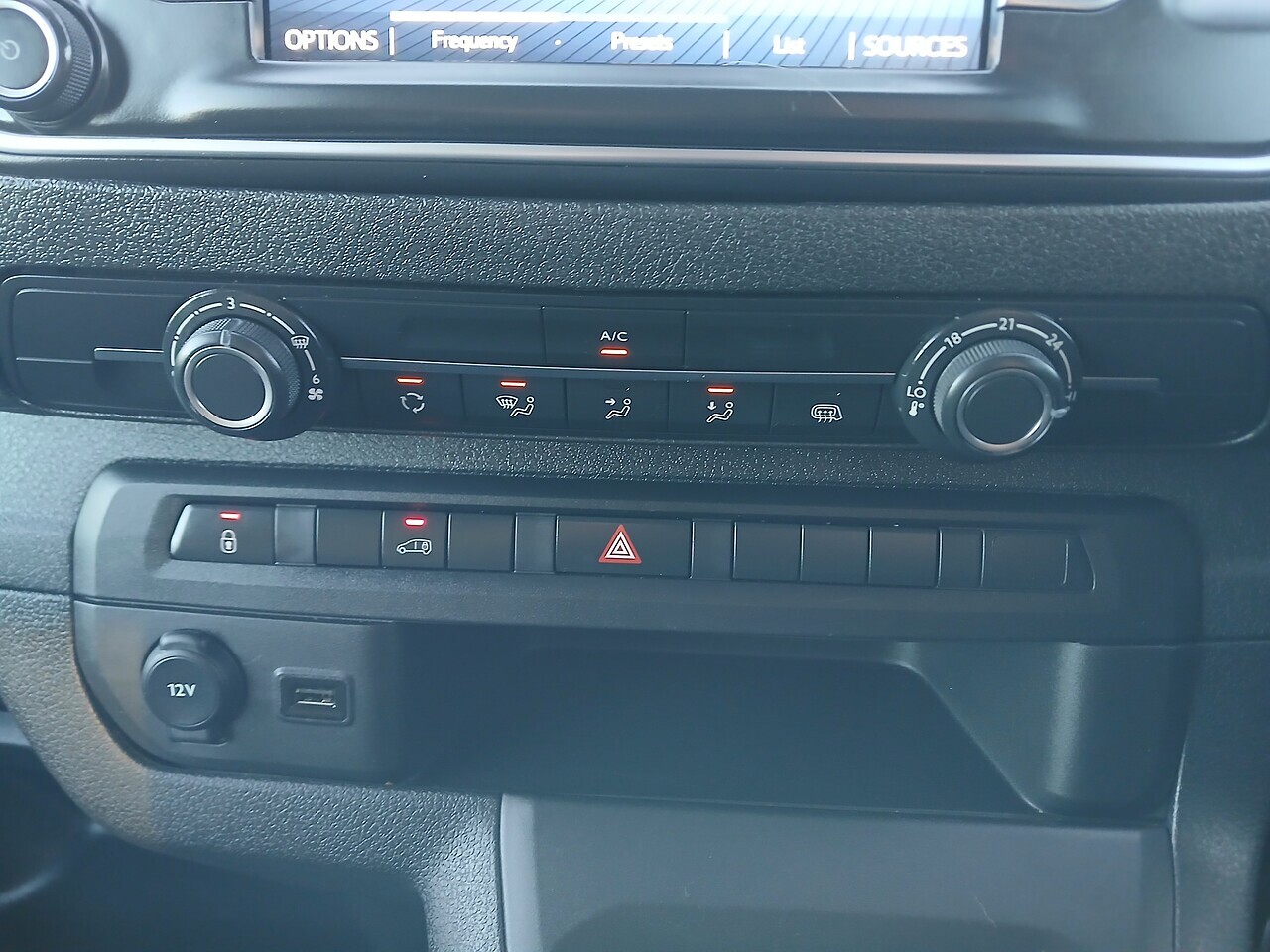 Toyota ProAce 2.0D Icon LWB - Thumbnail 10