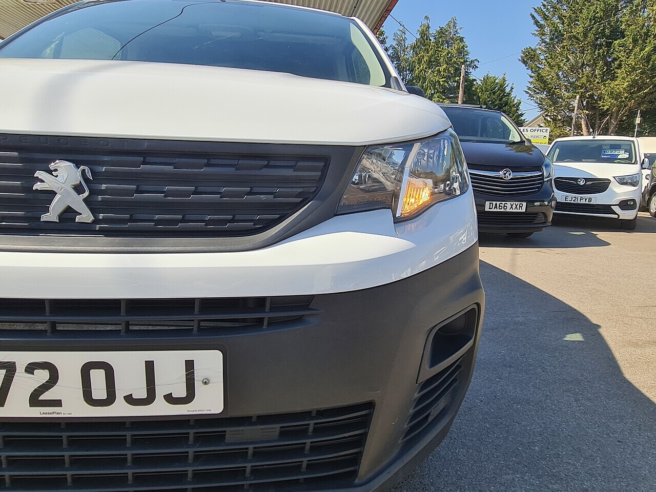 Peugeot Partner 1.5 PRO Premium - Thumbnail 9