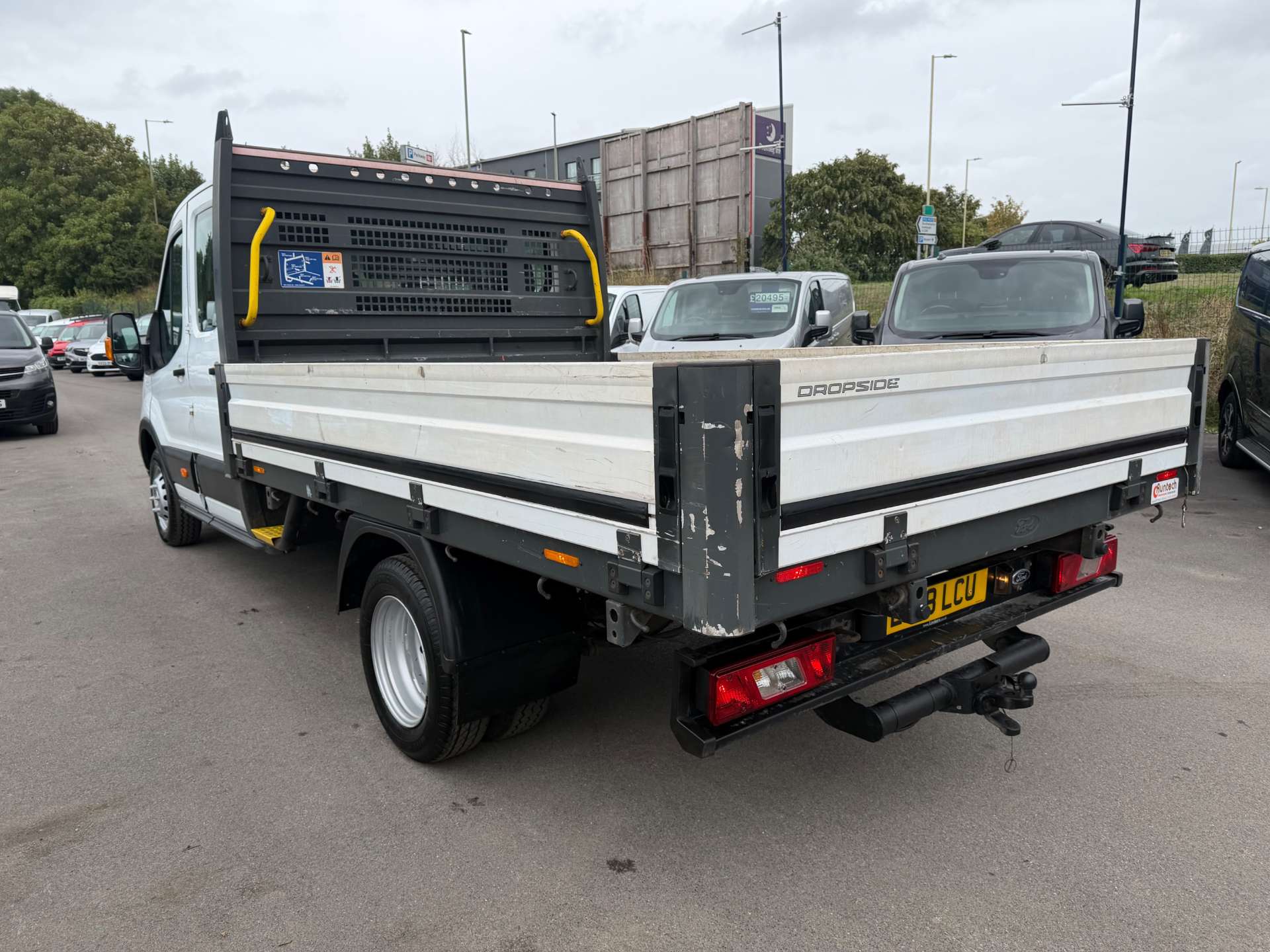 Ford Transit 2.0 350 EcoBlue Chassis Cab 2dr Diesel Manual RWD L4 H1 Euro 6 (130 ps) thumbnail 5