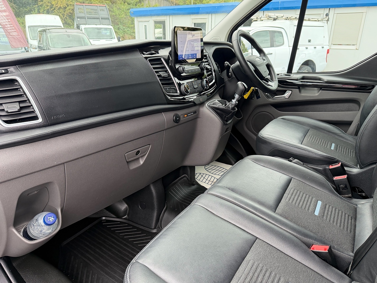 Ford Custom 300 EcoBlue Active - Thumbnail 10