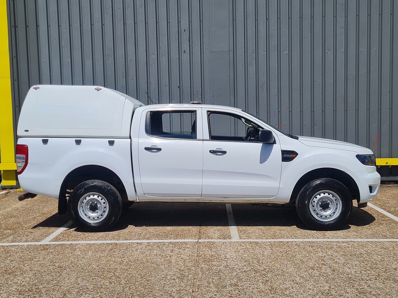 Ford Ranger 2.0 XL Pickup - Thumbnail 7