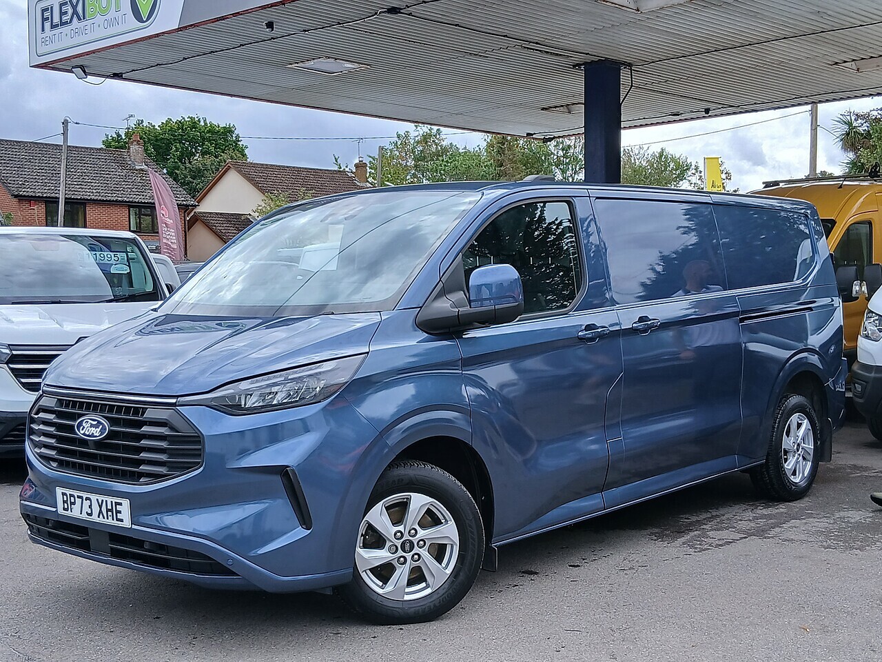 Ford Custom 2.0 300 Limited L2 - Thumbnail 2