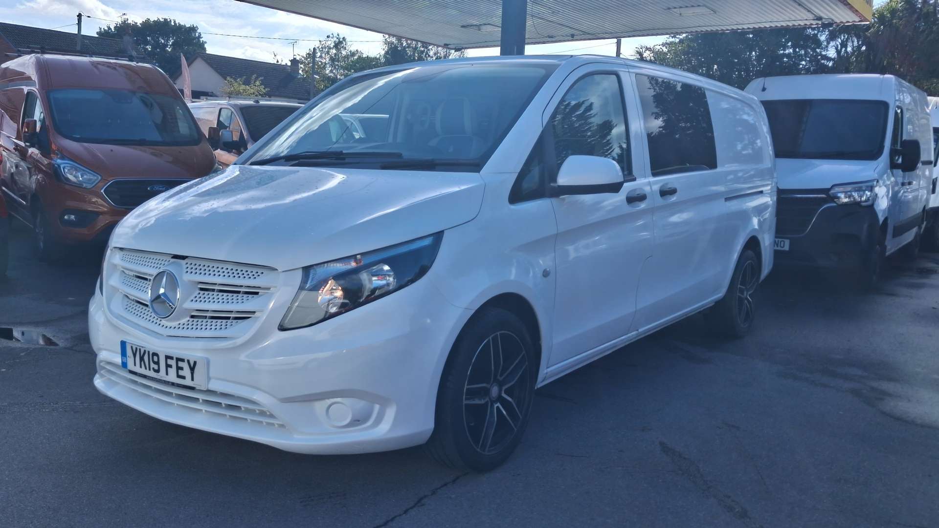 Mercedes-Benz Vito 2.1 114 CDI BlueTEC Crew Van Double Cab 5dr Diesel Manual RWD L3 Euro 6 (s/s) (XLWB) (136 ps) thumbnail 7