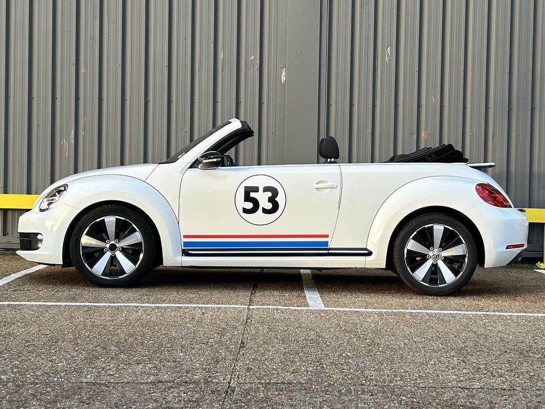 VW Beetle 2.0 Sport Cabriolet thumbnail 6