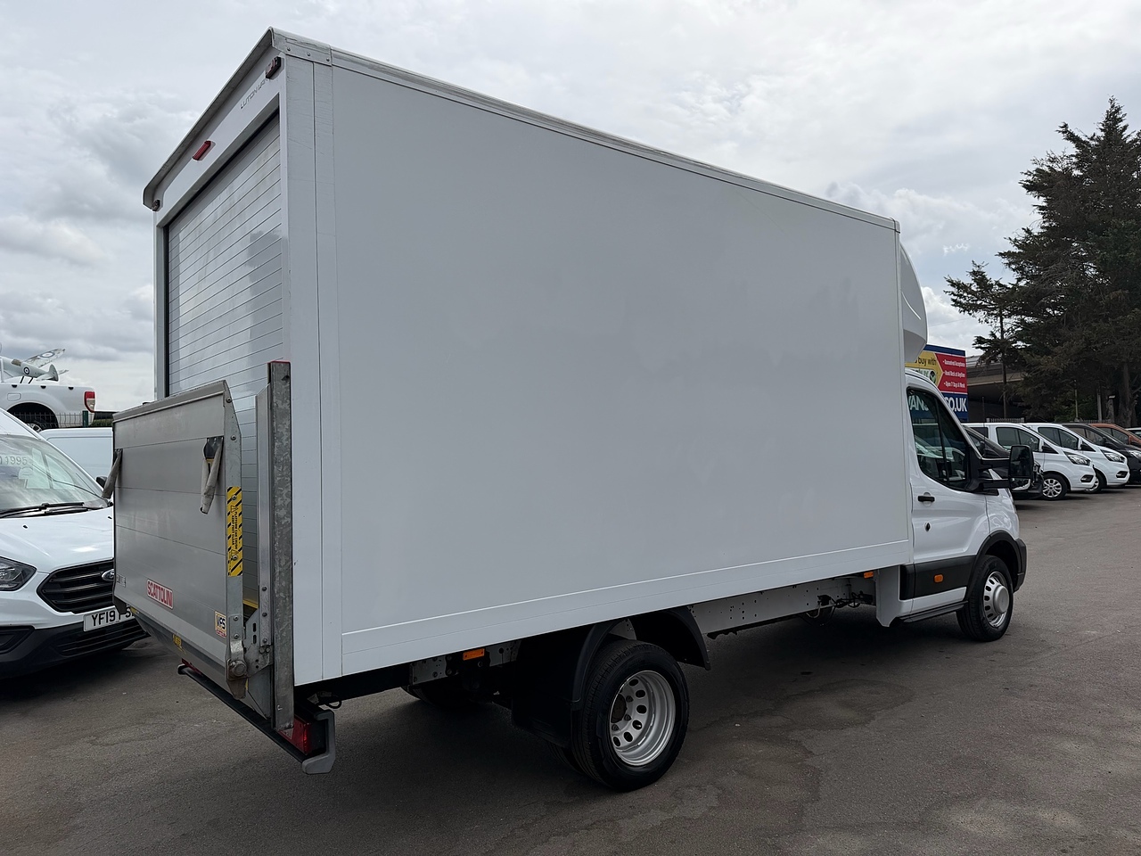 Ford Transit 2.0 350 L4 Luton - Thumbnail 7