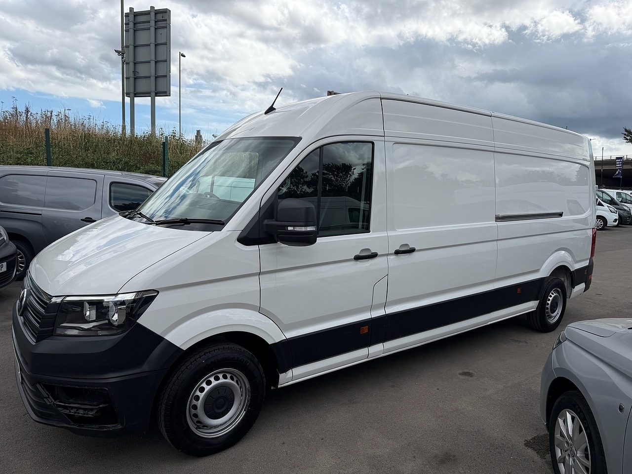 VW Crafter TDI CR35 Startline LWB - Thumbnail 3