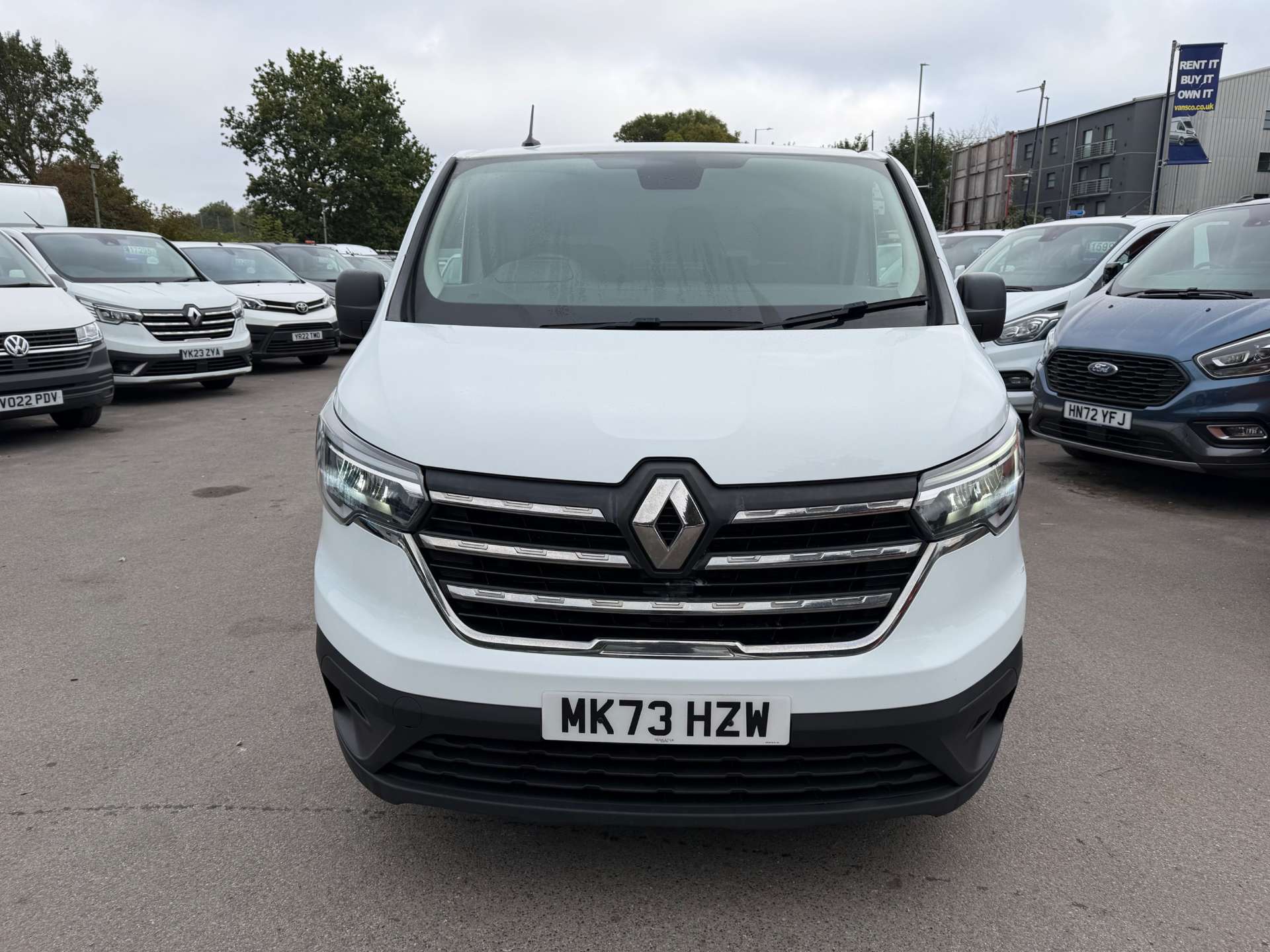 Renault Trafic 2.0 dCi Blue SL30 Advance Panel Van 5dr Diesel Manual L1 H1 Euro 6 (s/s) (130 ps) thumbnail 4