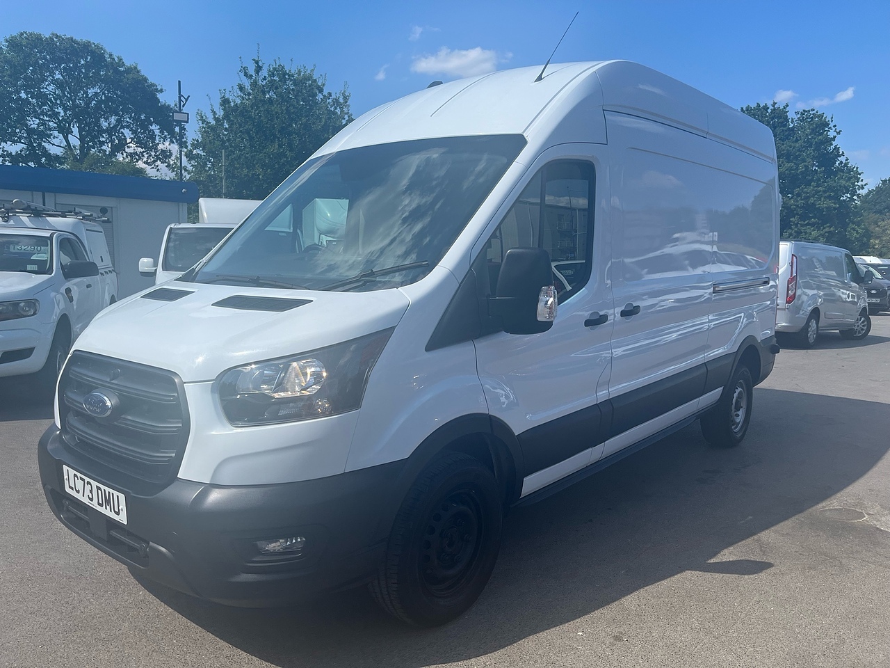 Ford Transit 350 Leader L3H3 - Image 1