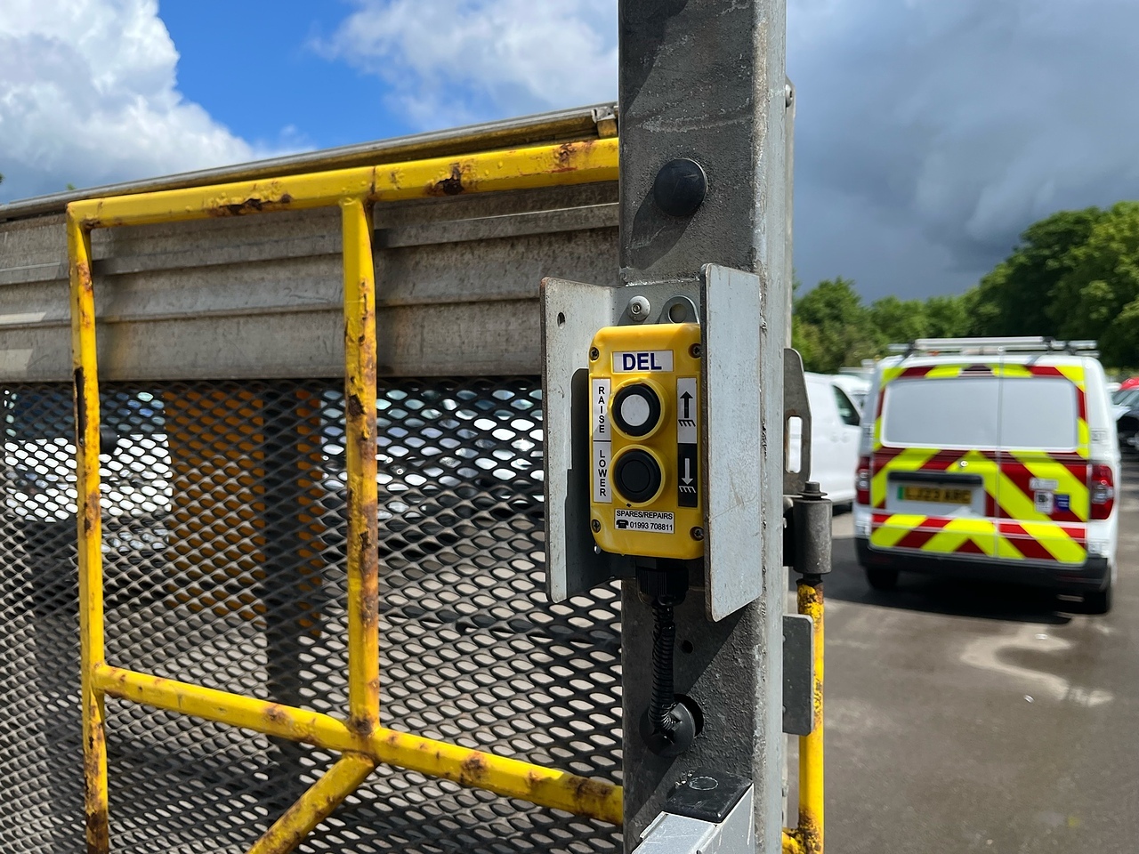 Ford Transit LWB DROPSIDE - Thumbnail 9