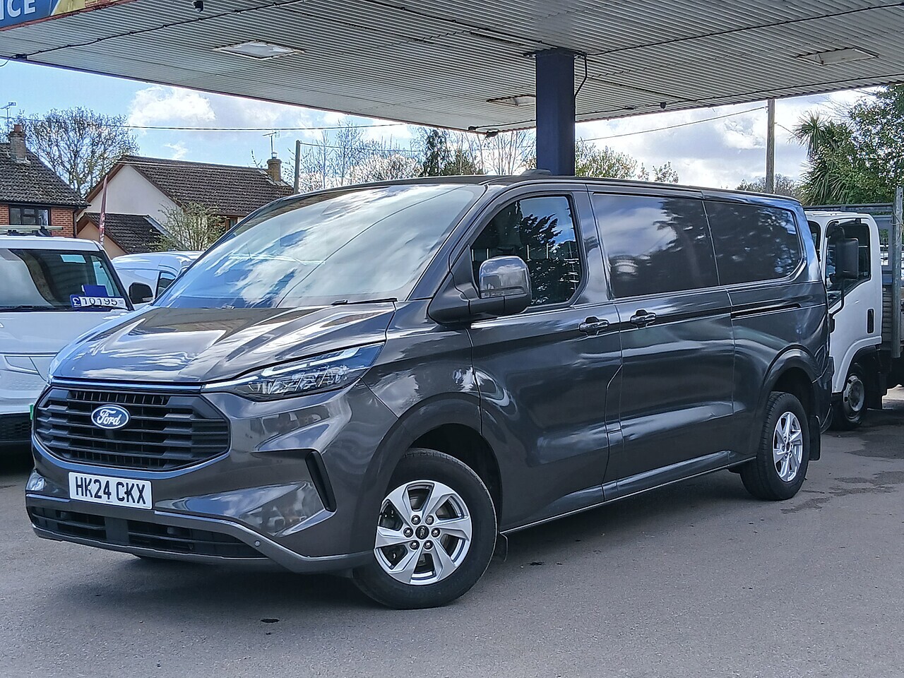 Ford Custom 300 EcoBlue Limited L2 - Image 1