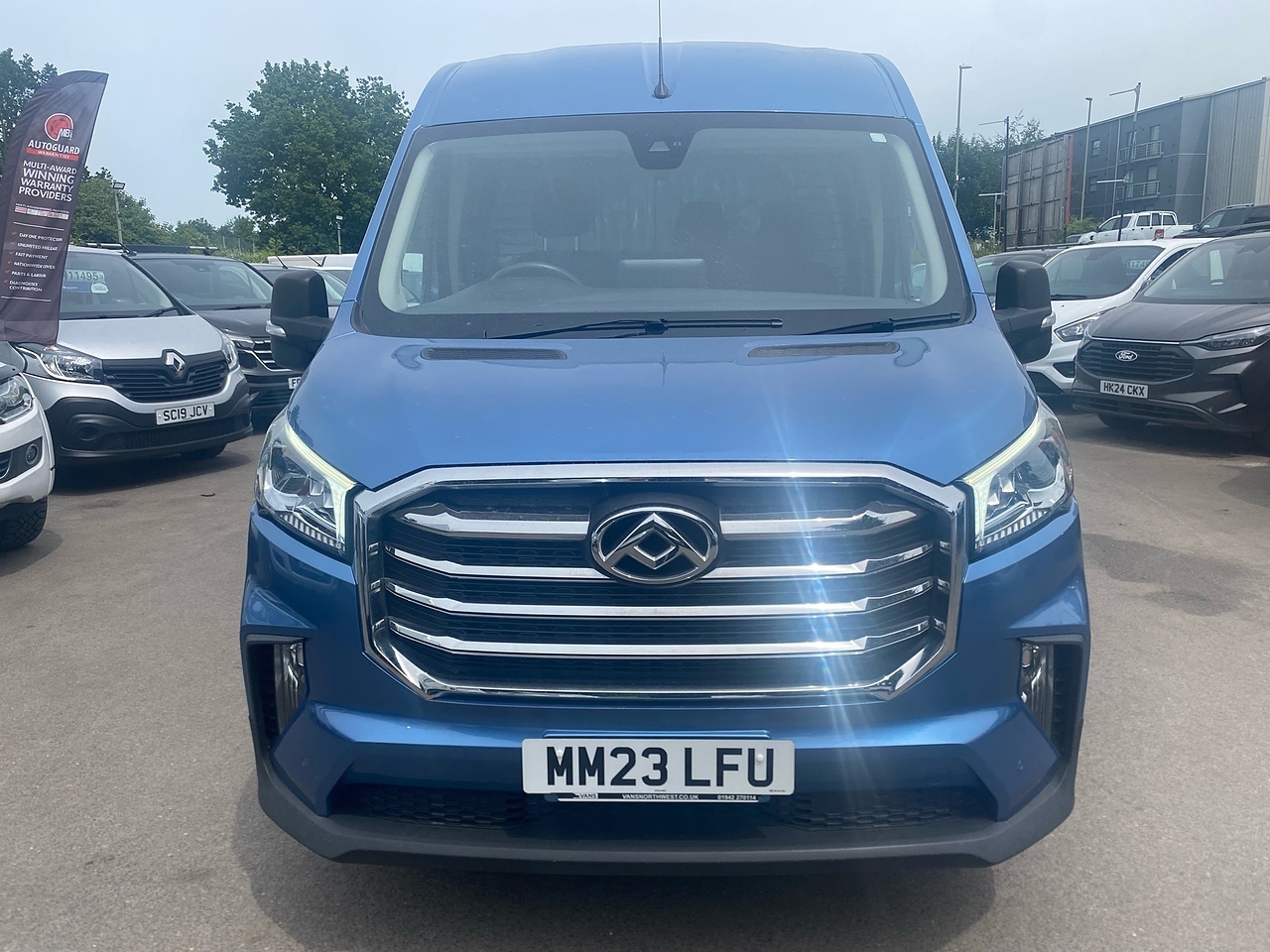 MAXUS Deliver 9 D20 LUX L3 H2 - Thumbnail 3