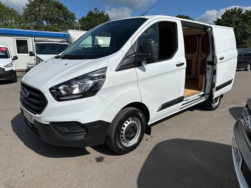 Ford Transit Custom 280 SWB thumbnail 2
