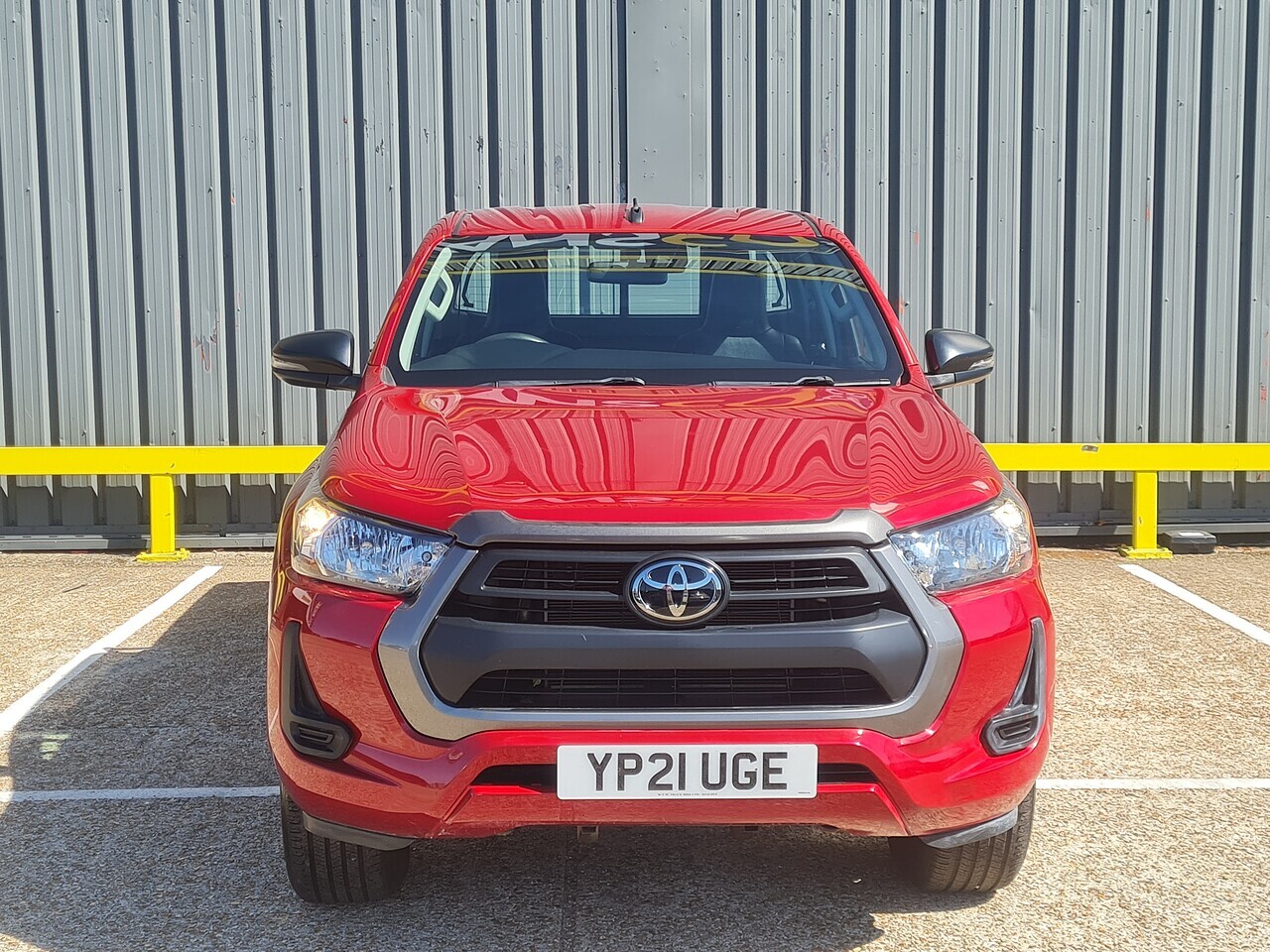 Toyota Hilux D-4D Active - Thumbnail 3