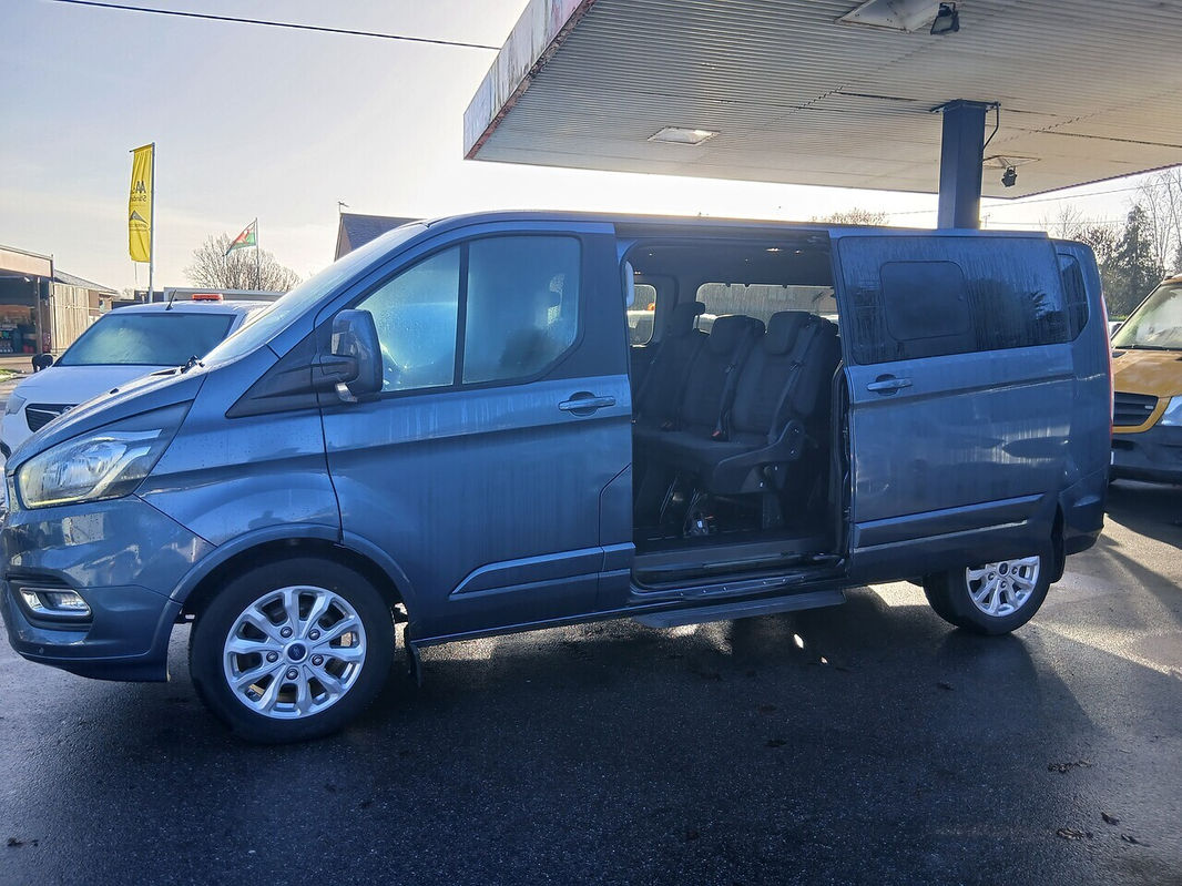 Ford Tourneo Custom 310 Titanium thumbnail 5