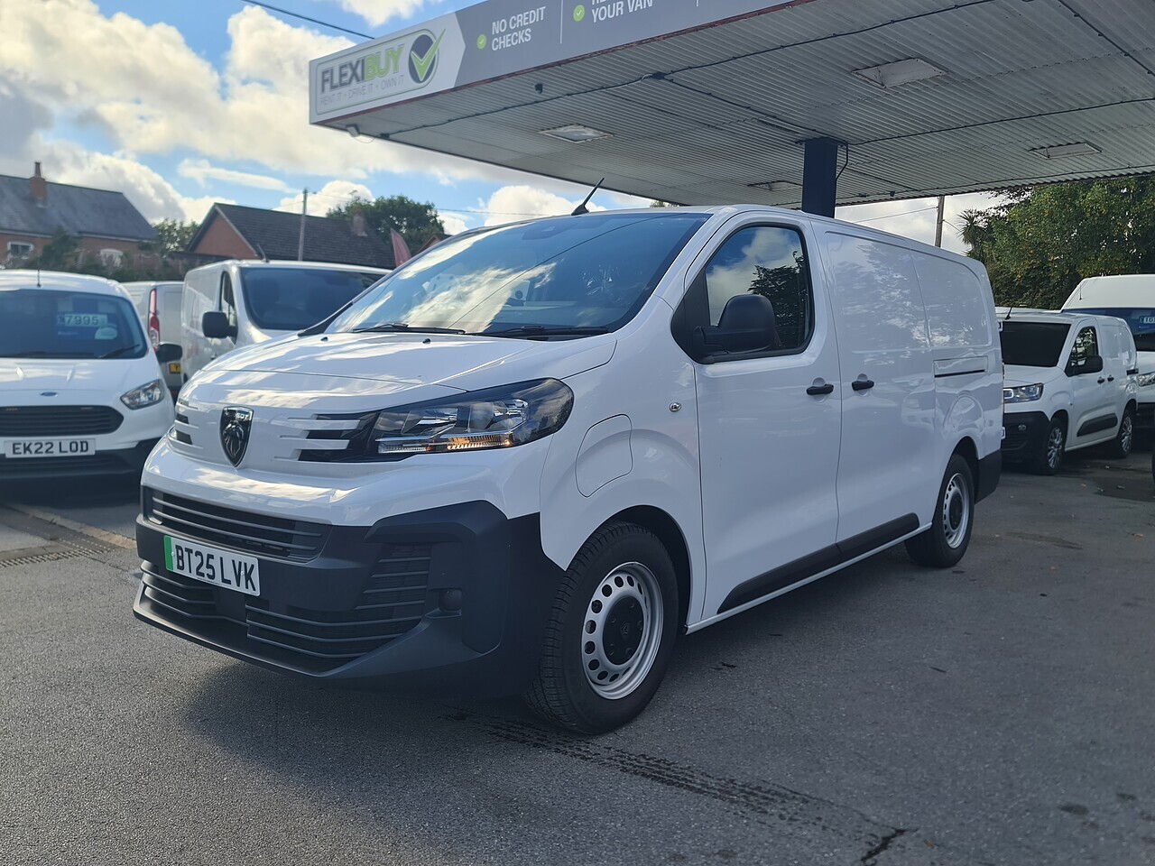 Peugeot e-Expert PRO LWB - Thumbnail 4