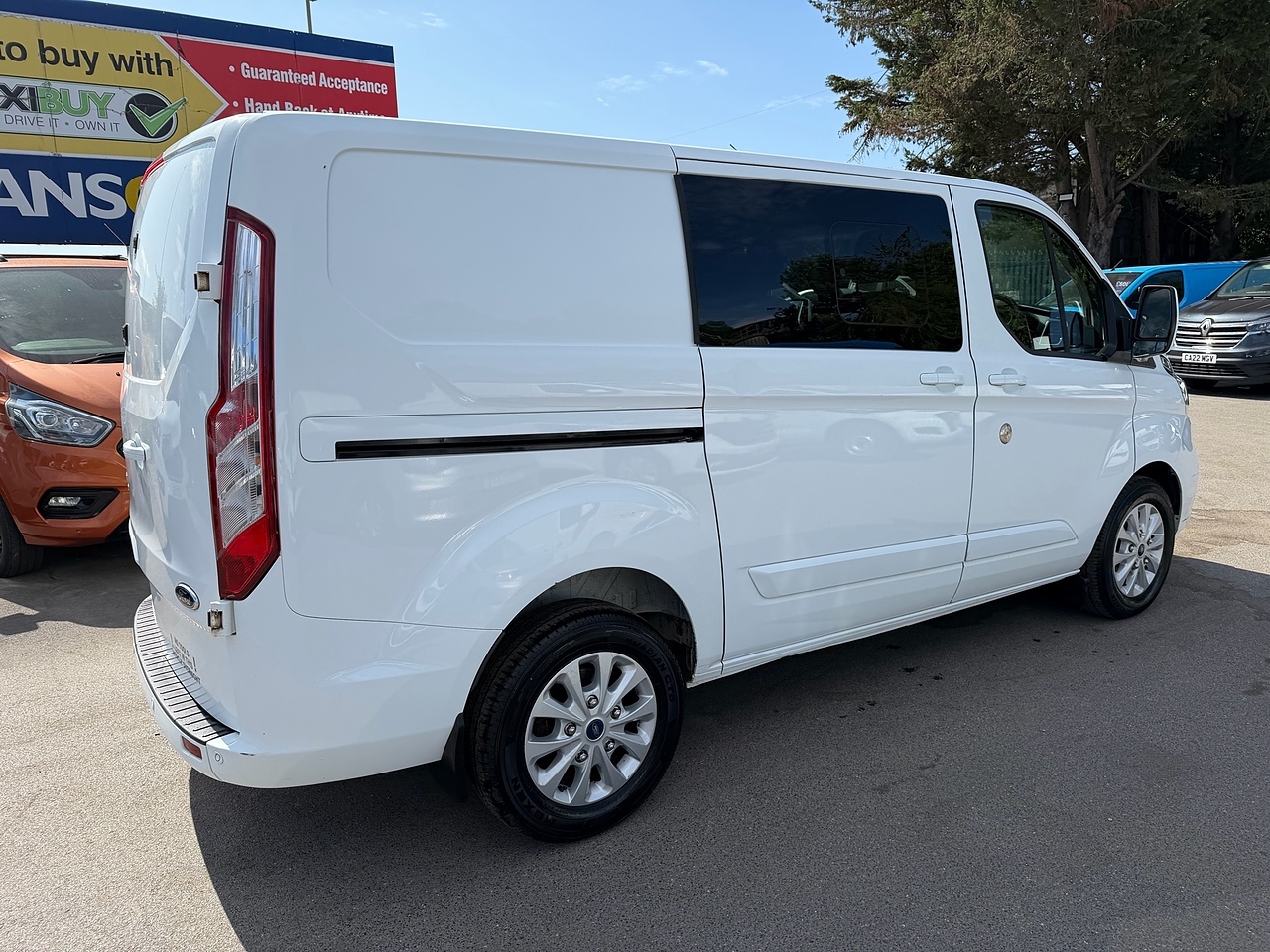 Ford Custom Limited CREW VAN - Thumbnail 6