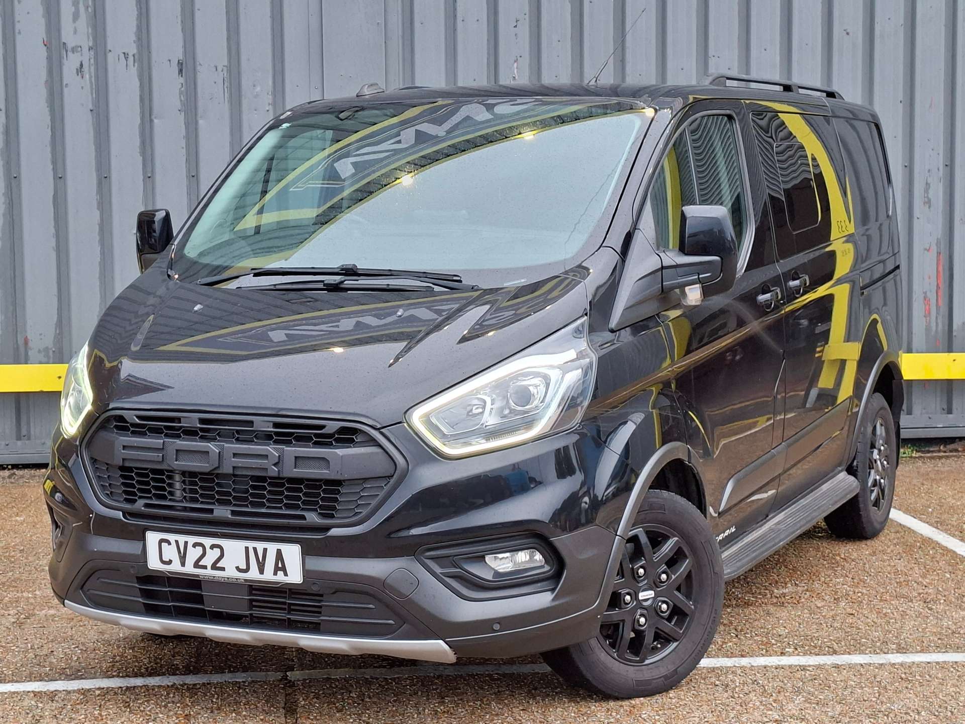 Ford Transit Custom 2.0 320 EcoBlue Trail Crew Van Double Cab 5dr Diesel Manual L1 H1 Euro 6 (s/s) (170 ps) thumbnail 6