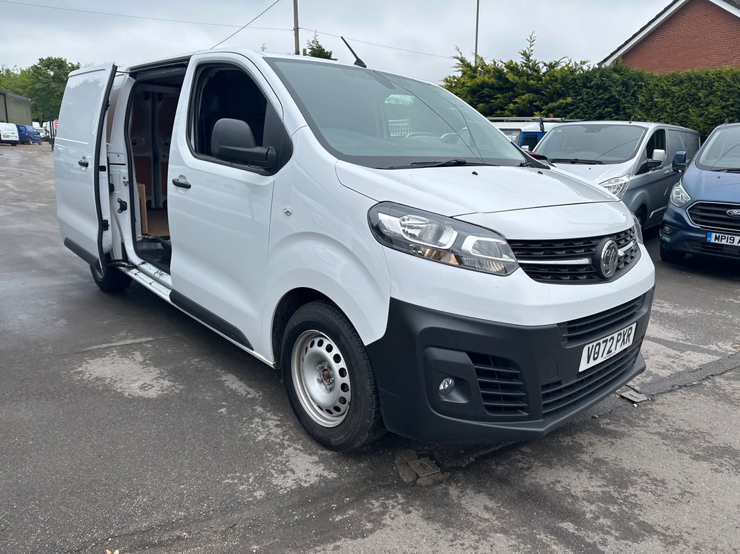 Vauxhall Vivaro Turbo D Dynamic thumbnail 5