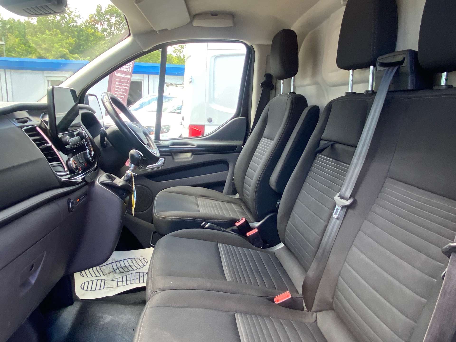 Ford Transit Custom 2.0 280 EcoBlue Limited Panel Van 5dr Diesel Manual L1 H1 Euro 6 (170 ps) - Thumbnail 10