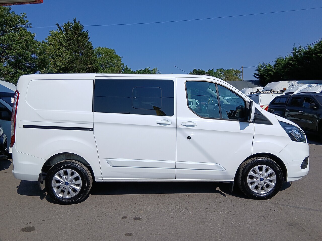 Ford Custom 300 CREW VAN Limited - Thumbnail 8