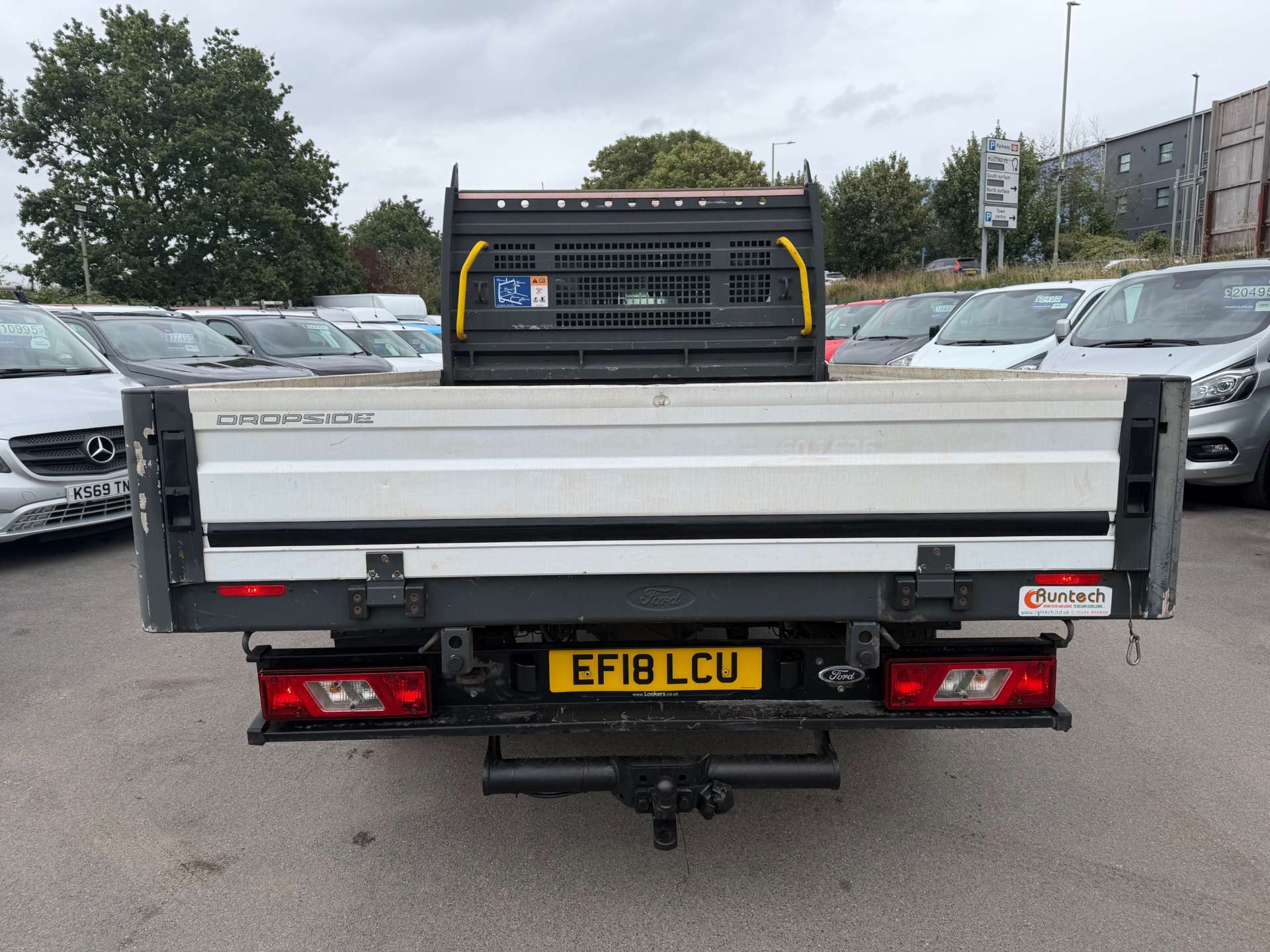 Ford Transit 2.0 350 EcoBlue Chassis Cab 2dr Diesel Manual RWD L4 H1 Euro 6 (130 ps) thumbnail 6