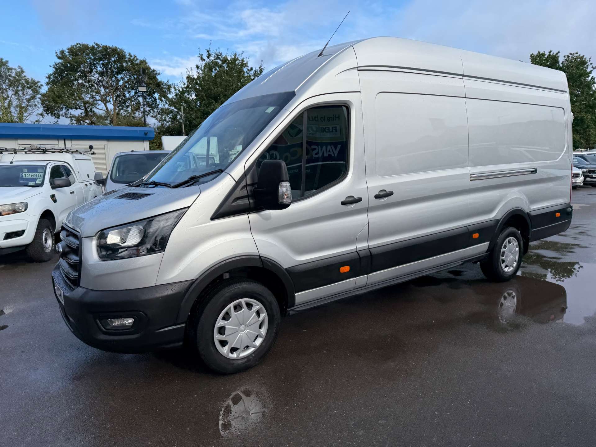 Ford Transit 2.0 350 EcoBlue MHEV Trend Panel Van 5dr Diesel Manual RWD L4 H3 Euro 6 (s/s) (130 ps) - Thumbnail 4