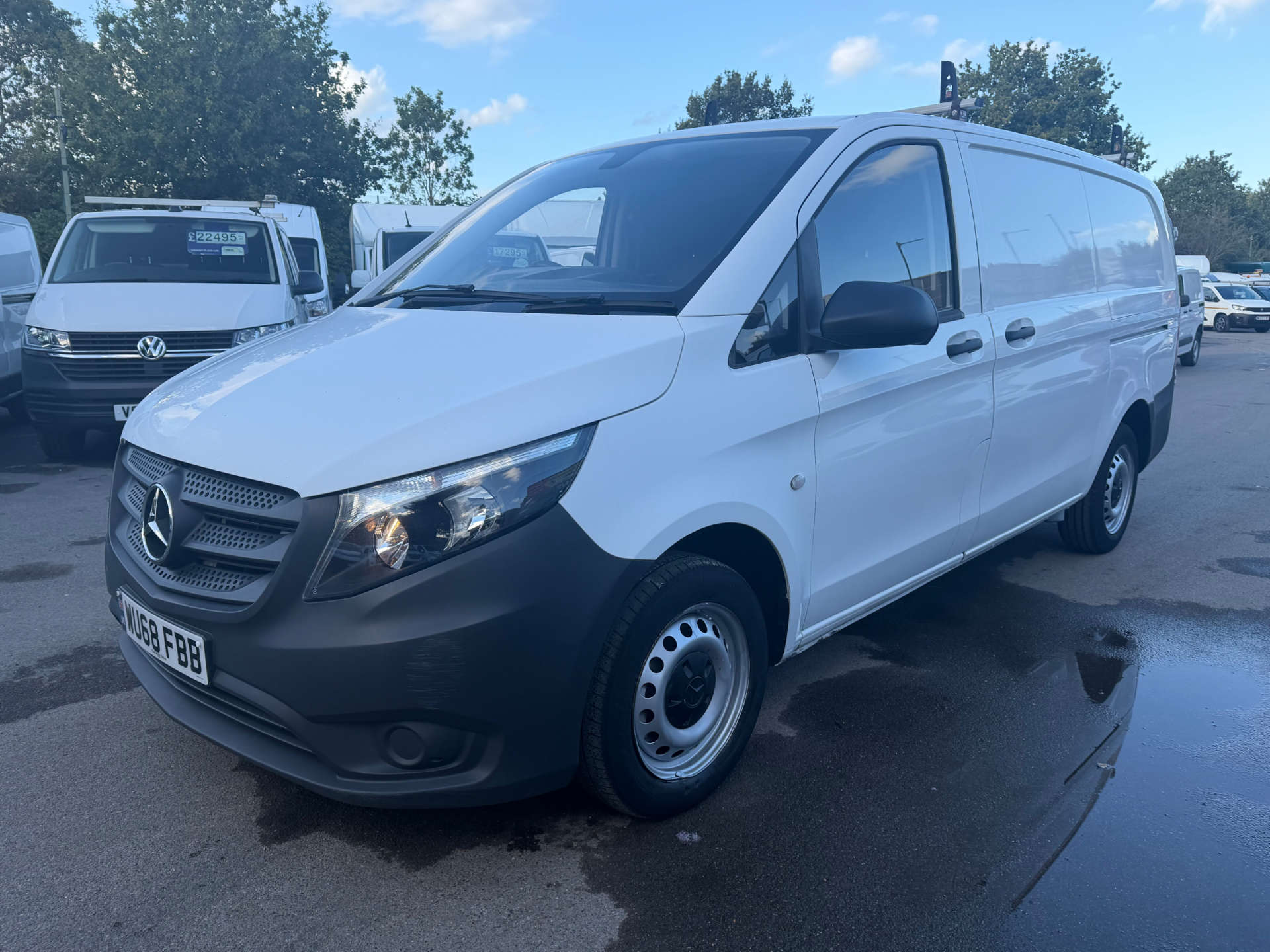 Mercedes-Benz Vito 1.6 111 CDI Panel Van 6dr Diesel Manual FWD L2 Euro 6 (114 ps) thumbnail 5
