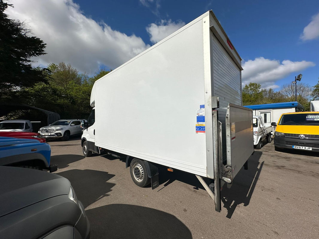 Iveco Daily D HPI LUTON VAN thumbnail 7